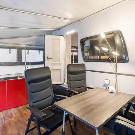 Am Gottesauer Schloss 3*