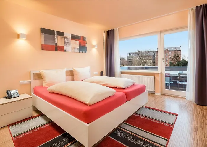 Am Gottesauer Schloss كارلسروه