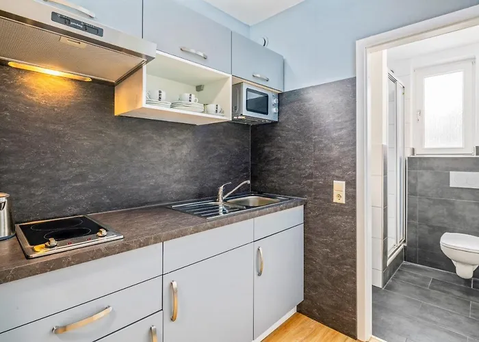 Am Gottesauer Schloss 3*